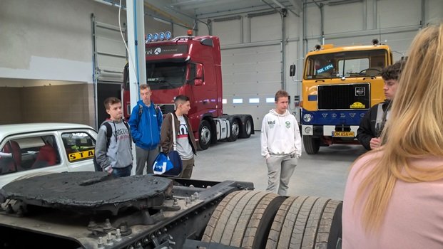 wp_20180405_10_57_17_pro